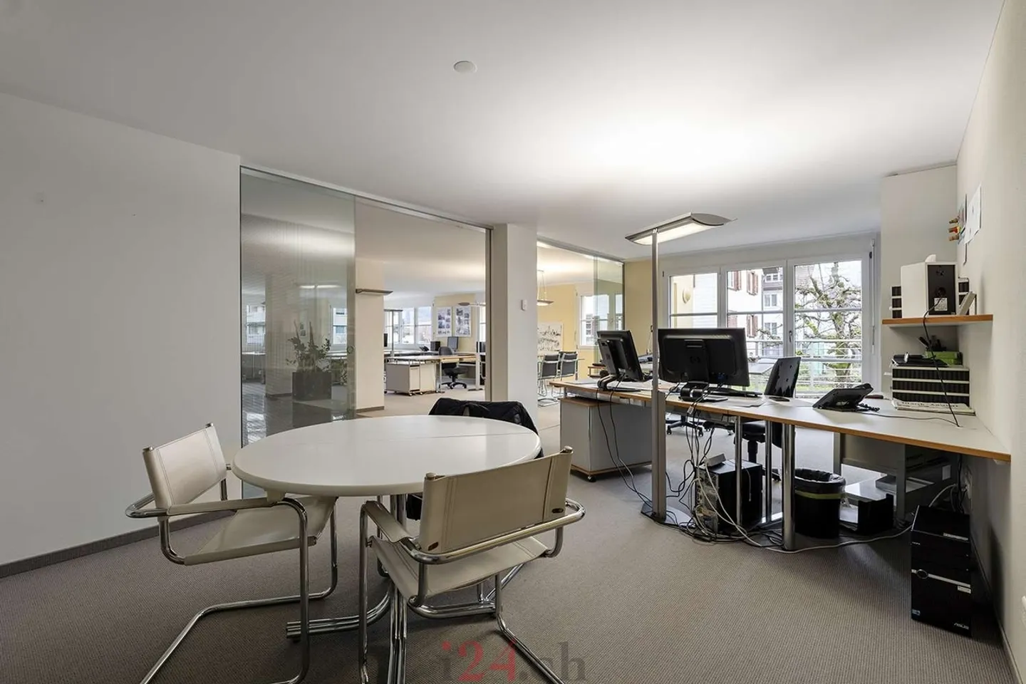 Office space for rent - Photo 9 of 12