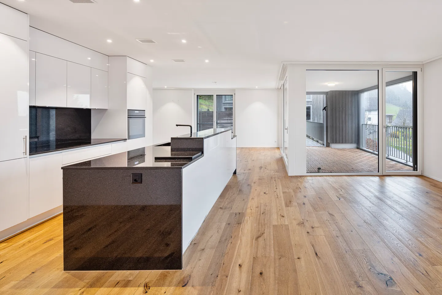 Maison familiale spacieuse avec vue - Photo 3 sur 17