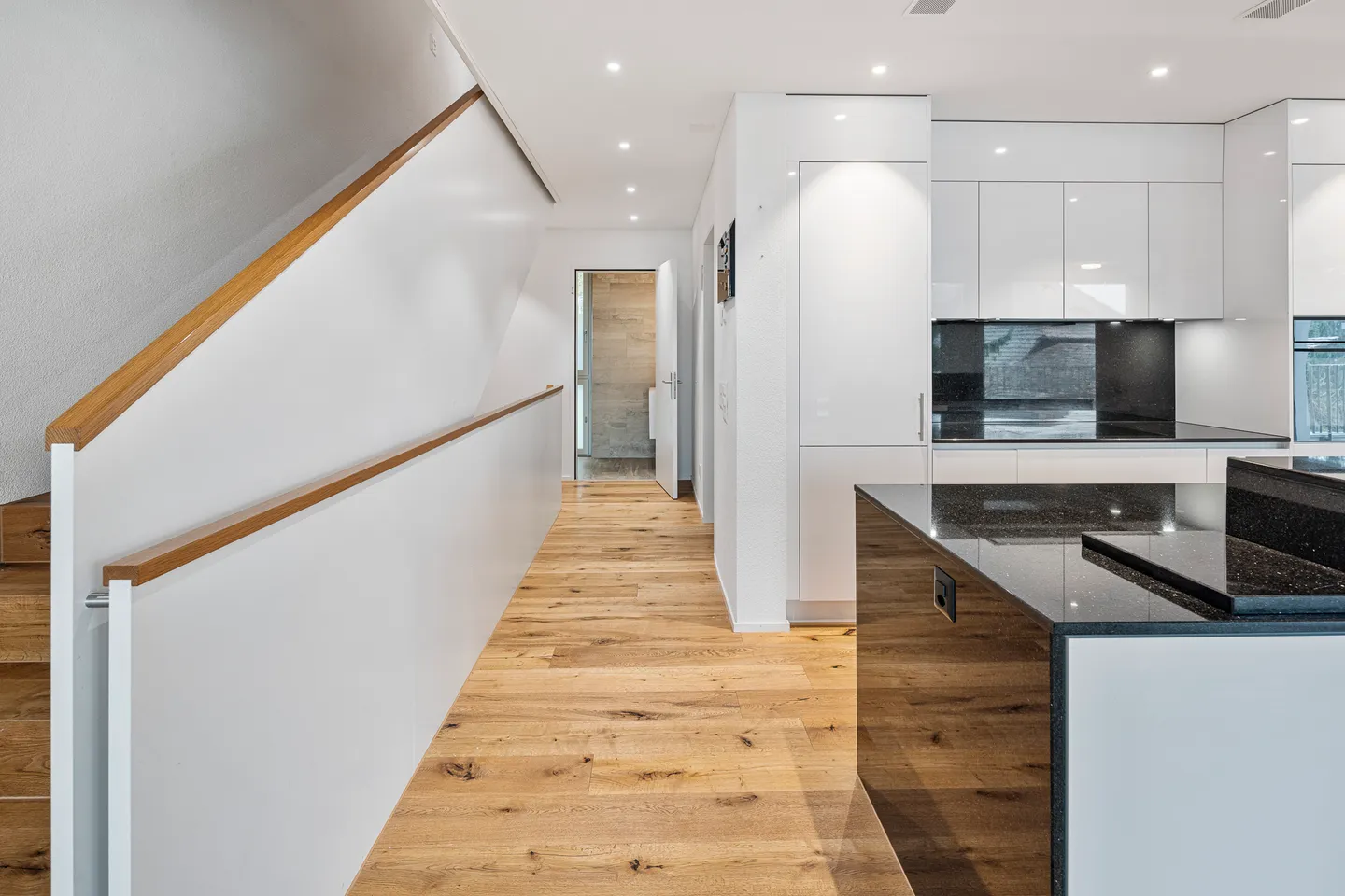 Maison familiale spacieuse avec vue - Photo 7 sur 17