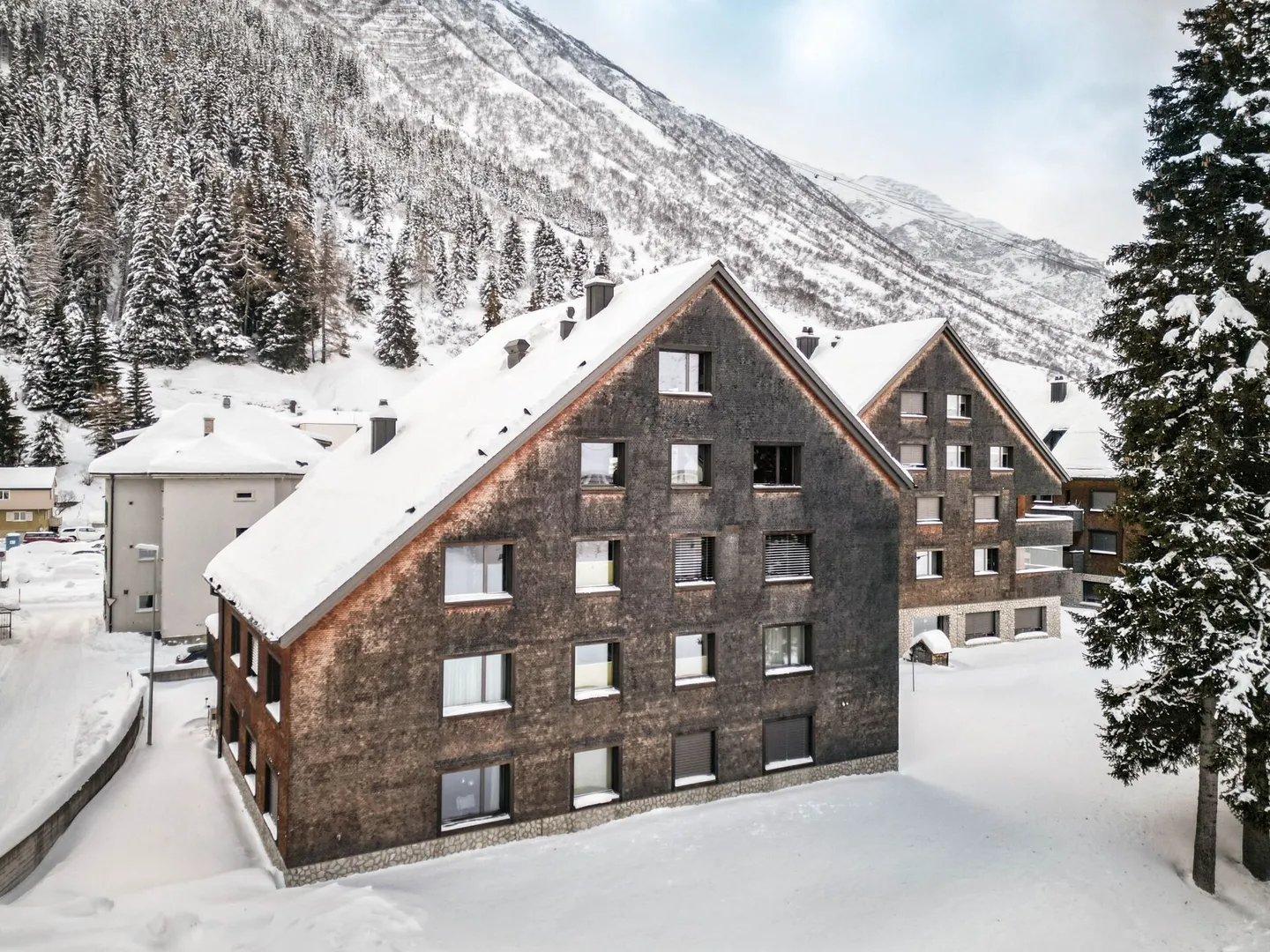 3 Bedroom Maisonette Apartment in Andermatt - Photo 6 of 20