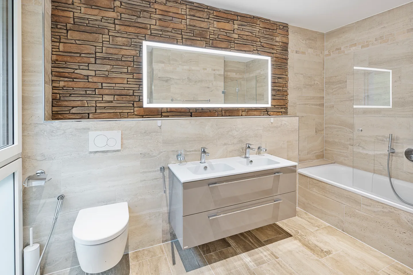 Maison familiale spacieuse avec vue - Photo 13 sur 17