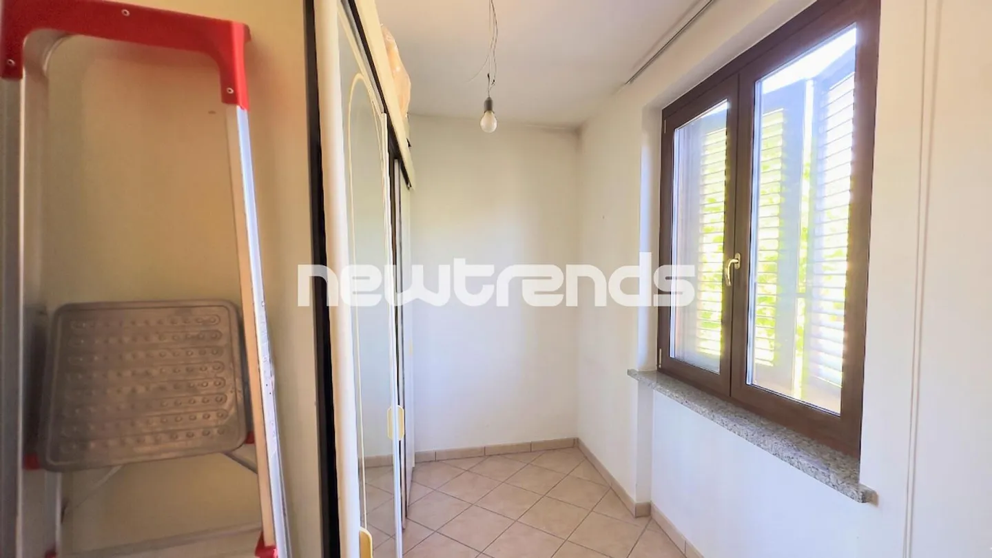 Uggiate con Ronago, border with Novazzano: independent villa with gi... - Photo 11 of 24