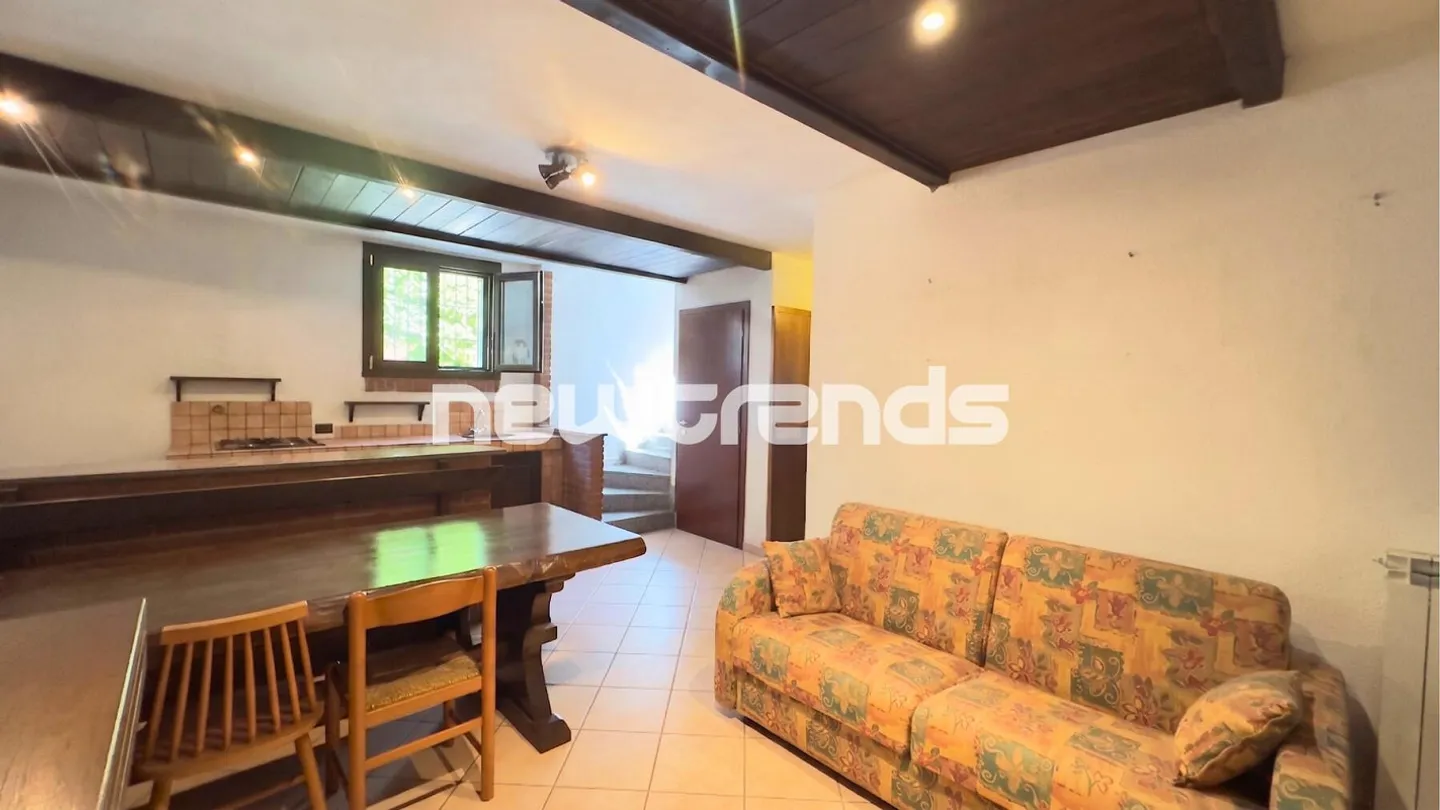 Uggiate con Ronago, border with Novazzano: independent villa with gi... - Photo 14 of 24