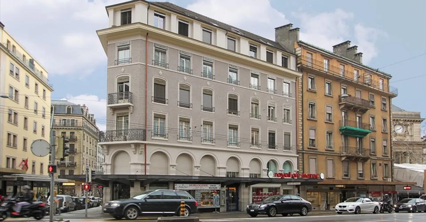 Shop for rent - Photo 2 of 3