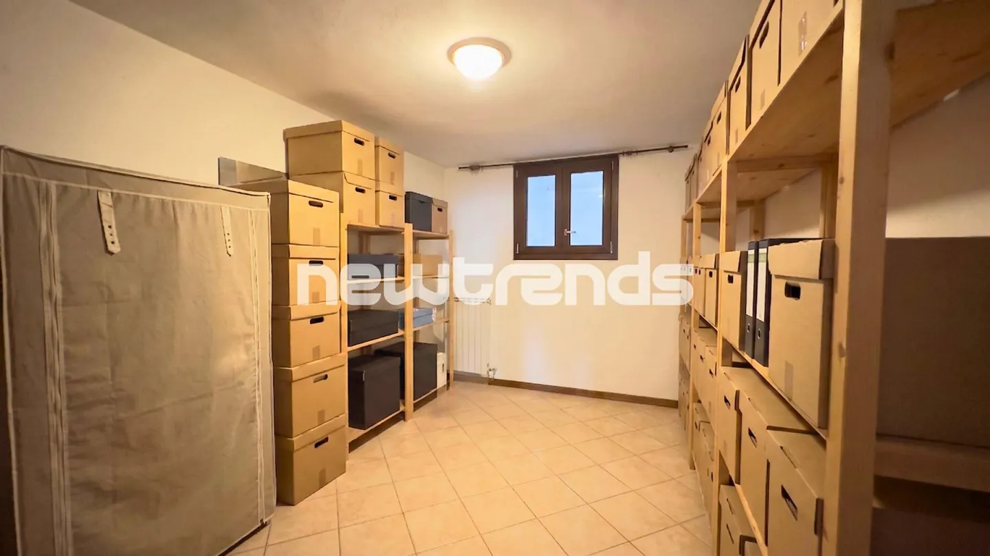 Uggiate con Ronago, border with Novazzano: independent villa with gi... - Photo 16 of 24