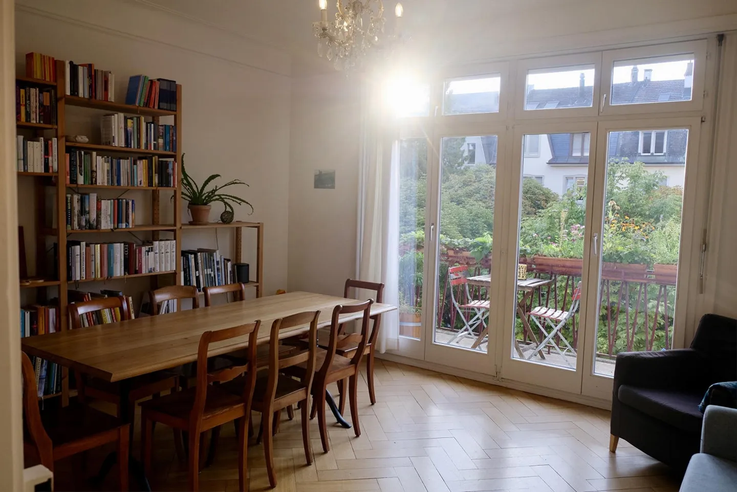 Charmante Altbauwohnung mit zwei Balkonen im Gundeli - Foto 1 di 11