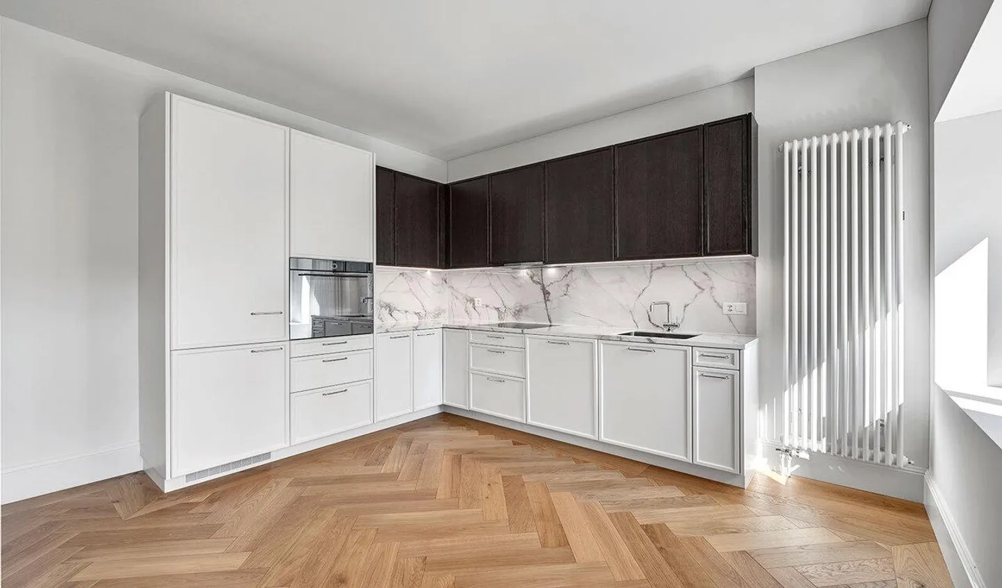 Stylish 3½-room apartment in renovated villa with garden - Photo 4 of 7