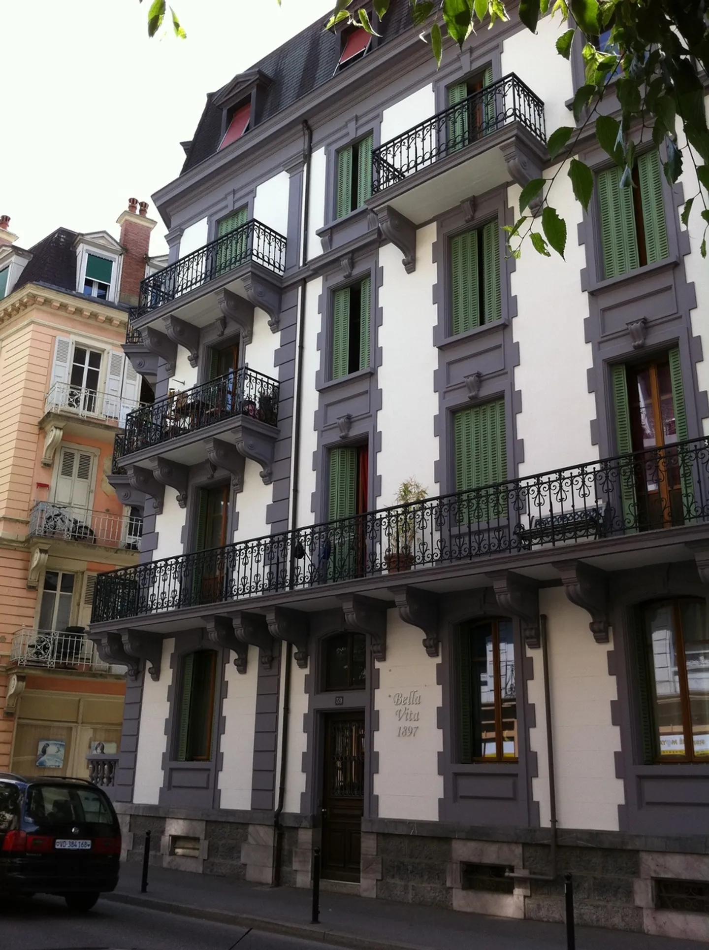 95 m2 Loft in the center of Montreux - Photo 8 of 8