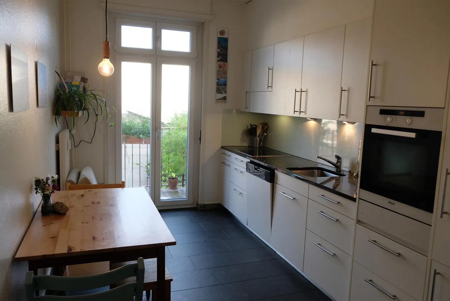 Charmante Altbauwohnung mit zwei Balkonen im Gundeli - Foto 3 di 11
