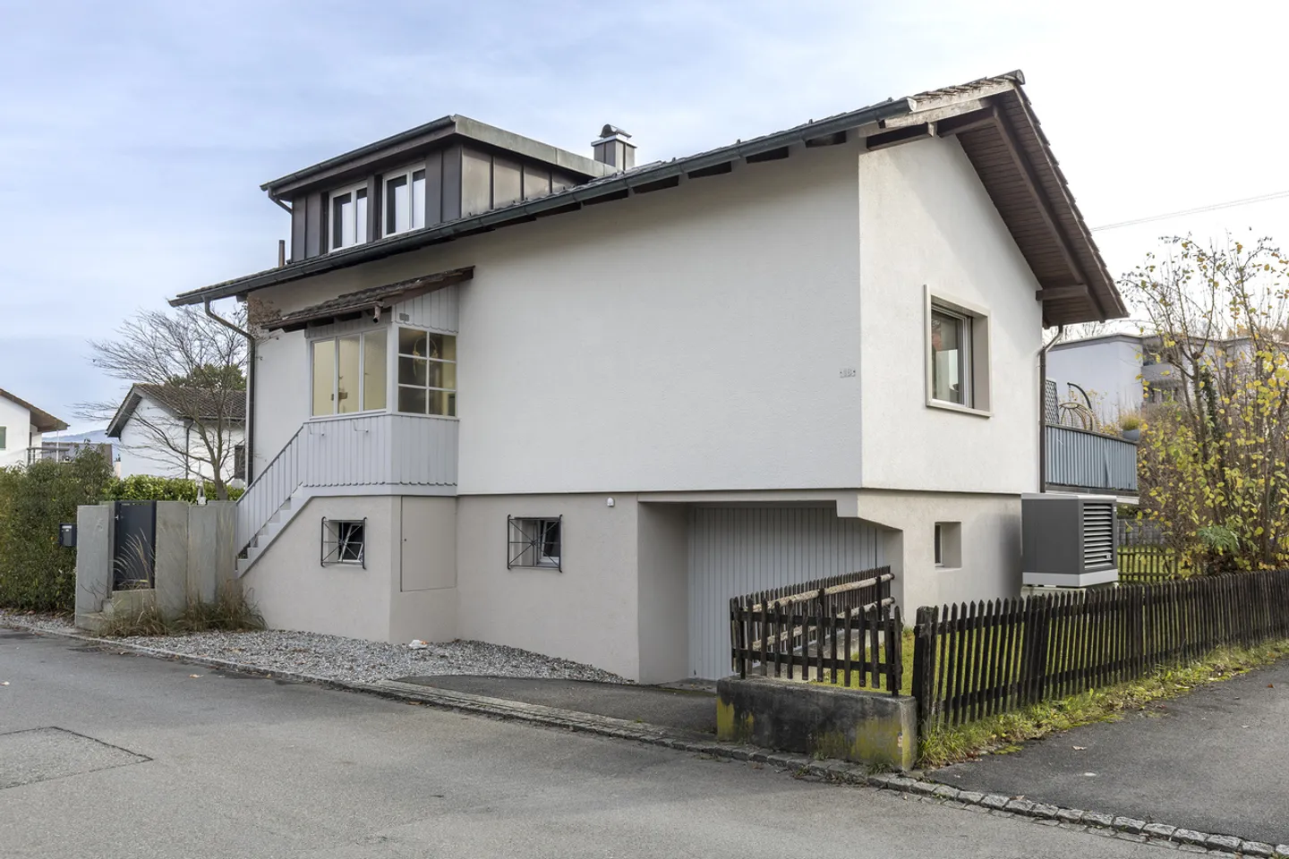 Grand, lumineux paradis familial avec espace de création - Photo 1 sur 8