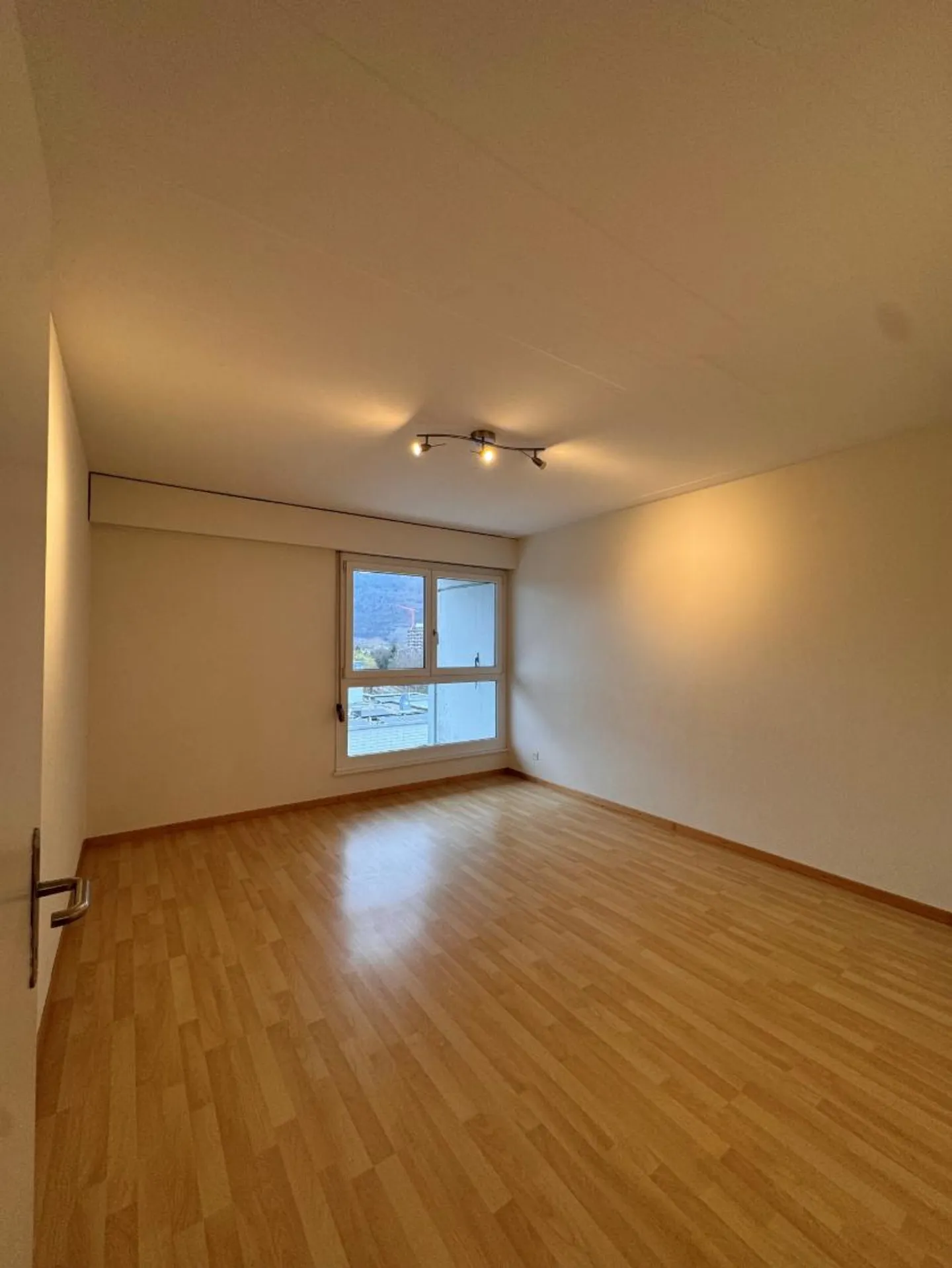 3.5 Room Apartment - Photo 7 of 9