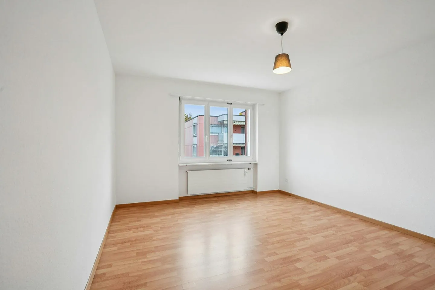 Condominio di 4 stanze a Wolfhausen - Foto 7 di 10