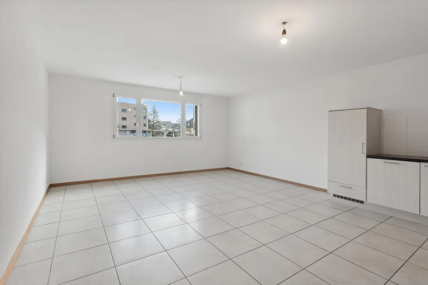 Appartement Charmant avec Balcon - Photo 2 sur 6