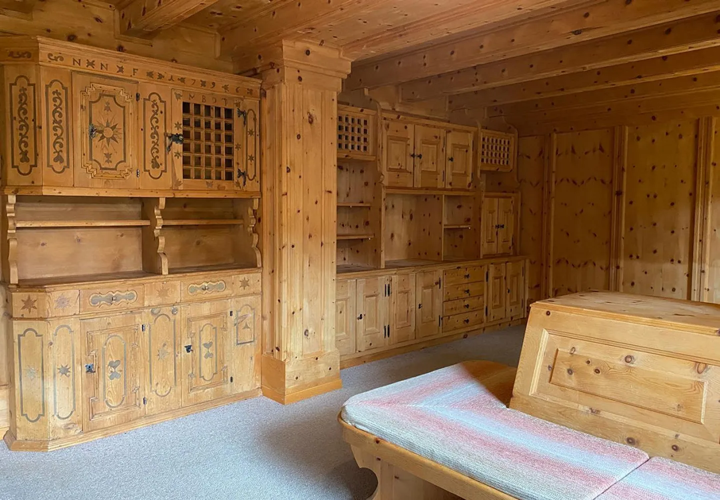 Maison historique de l'Engadine avec étable et vue de rêve - Photo 2 sur 17