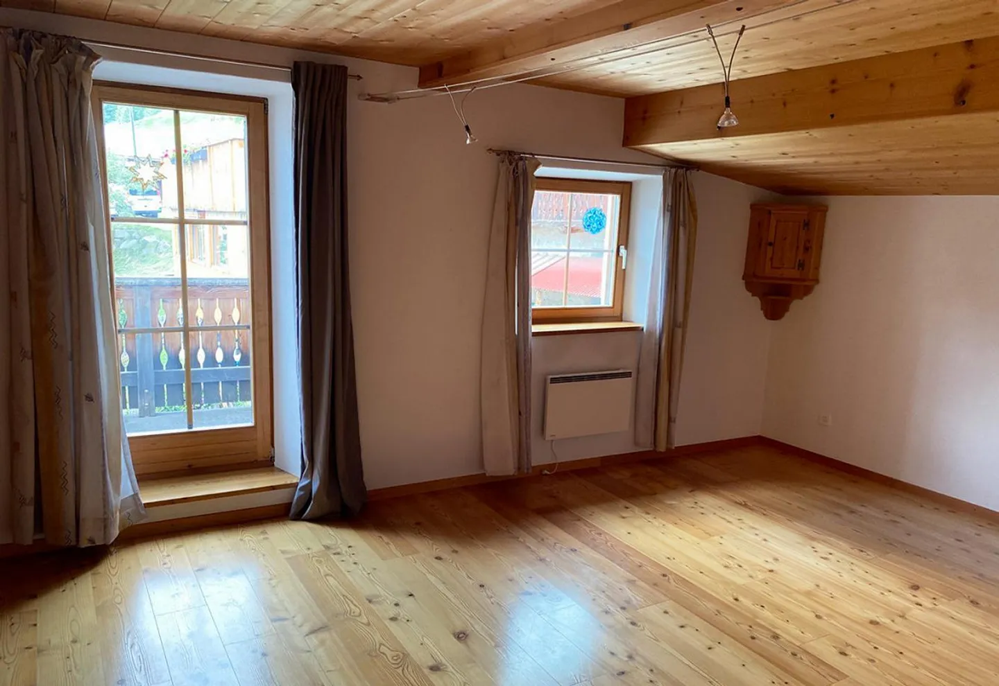 Maison historique de l'Engadine avec étable et vue de rêve - Photo 4 sur 17