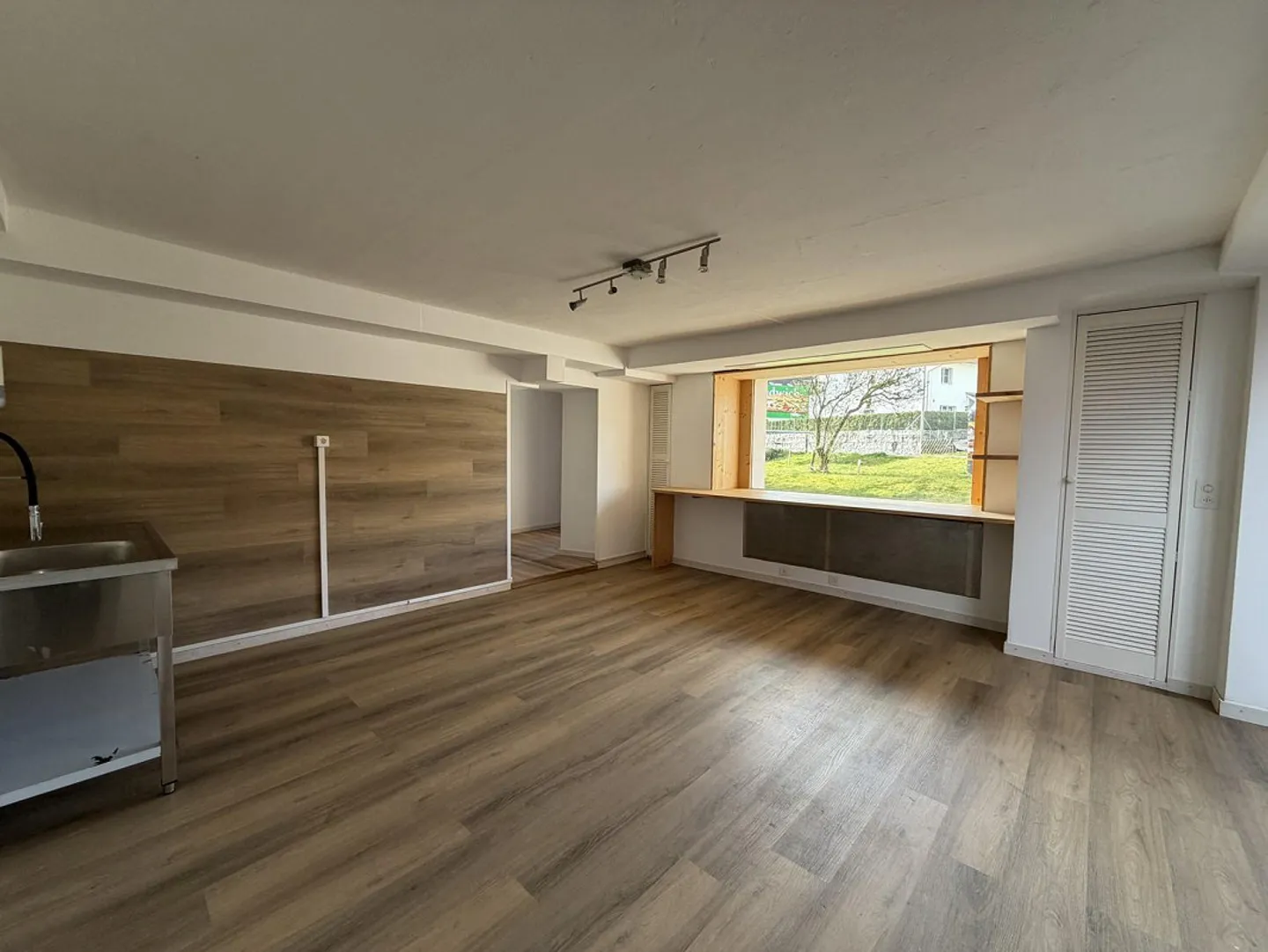 Bien commercial à louer à Maur - Photo 3 sur 7