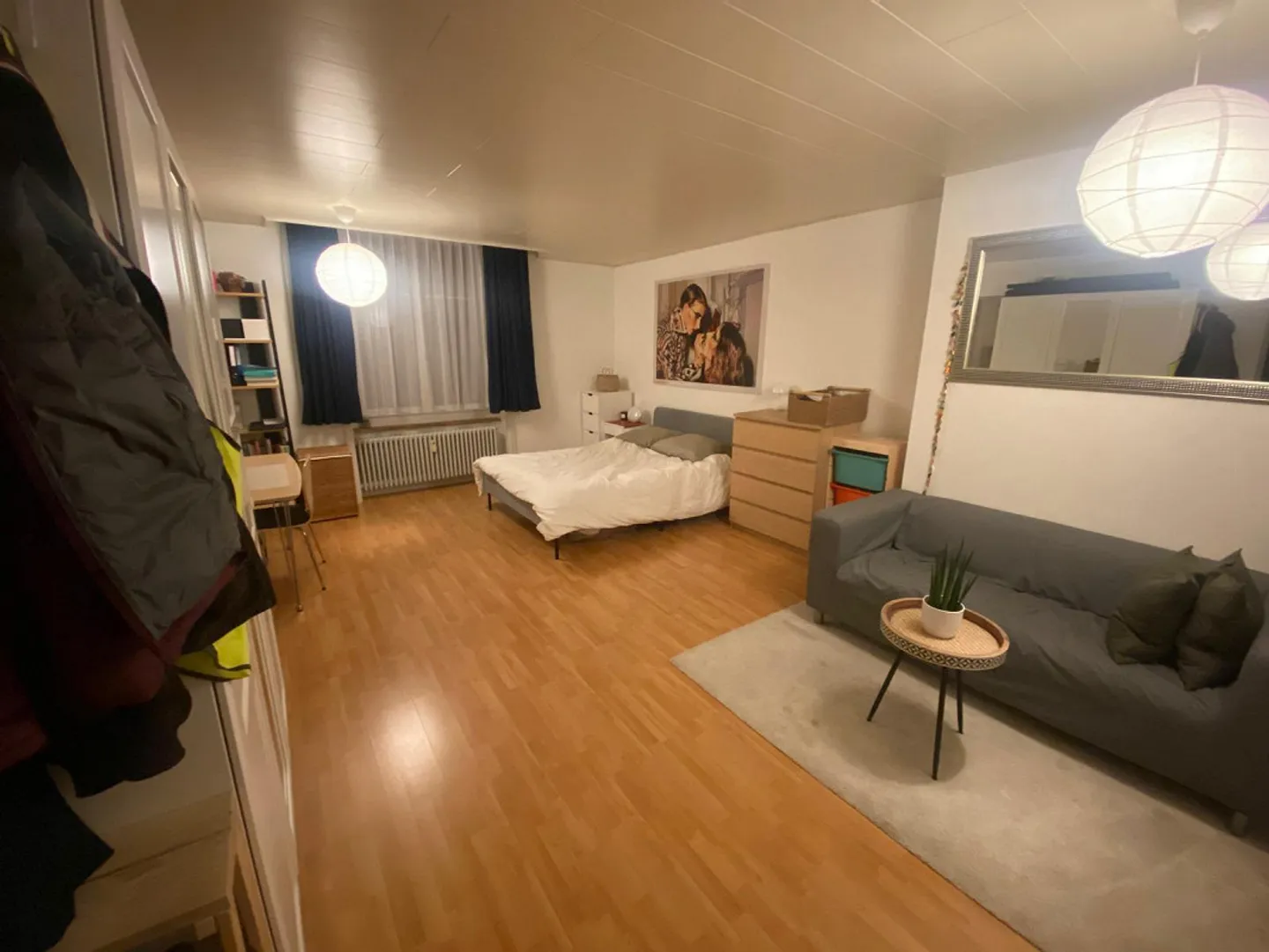 Charming 1.5-room apartment in the popular Breitschquartier available from July 6 - Photo 2 of 5