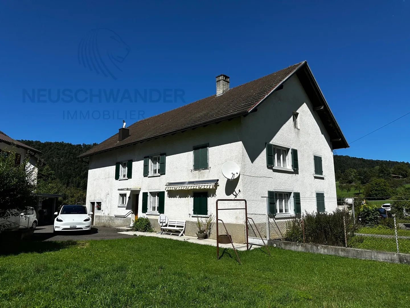 Single house for sale - Photo 1 of 14