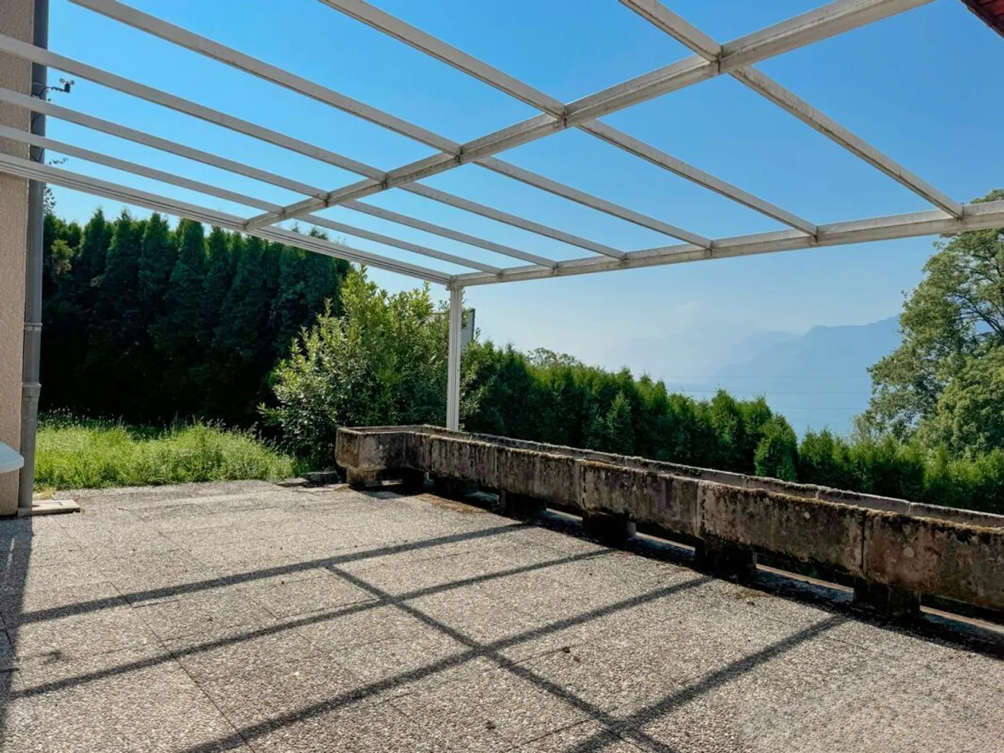 Edificio con un appartamento di 5,5 stanze + uno studio con vista sul lago - Foto 4 di 31
