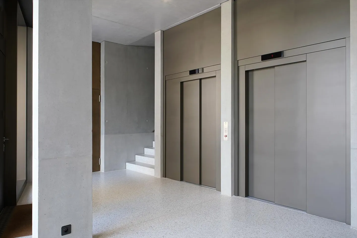 Underground parking 1 space - Photo 3 of 4
