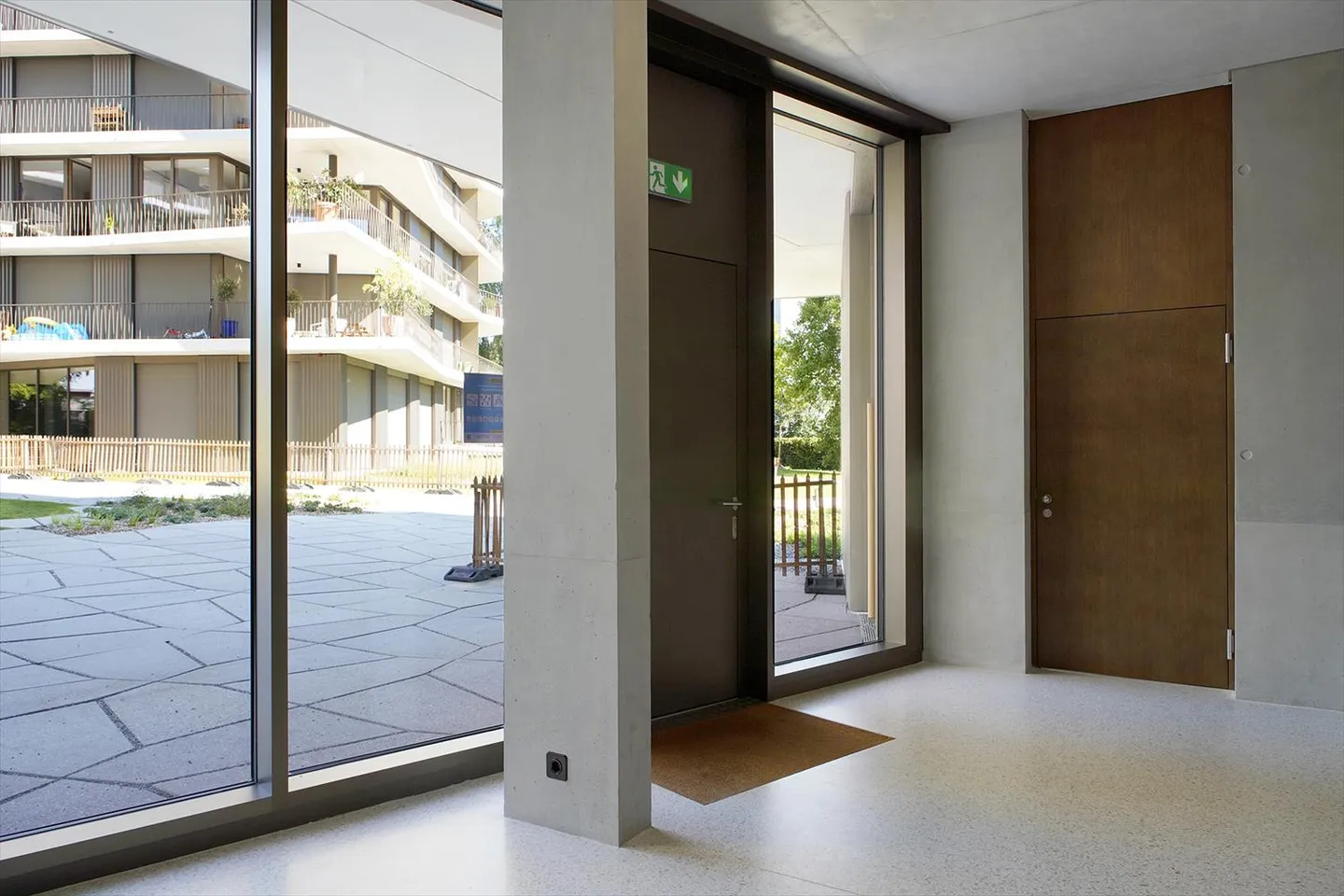 Underground parking 1 space - Photo 4 of 4