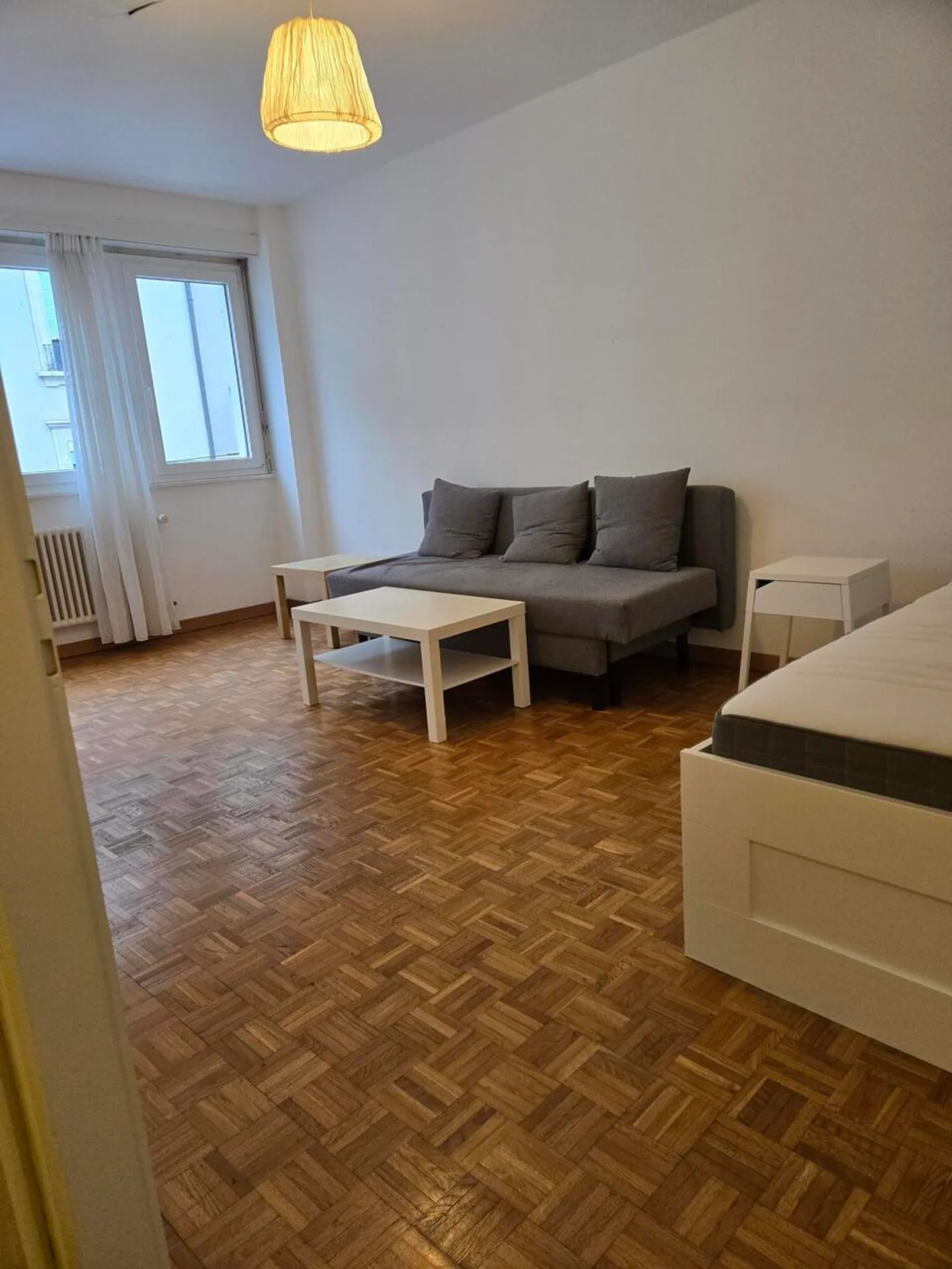 Monolocale arredato al 3° piano - Foto 2 di 4