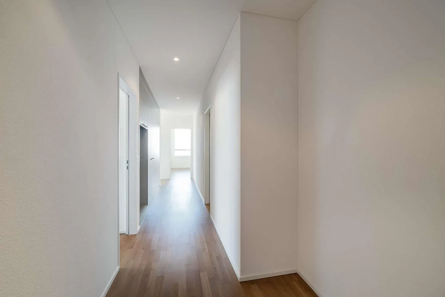 Exclusive Living Near the Lake - Photo 8 of 10