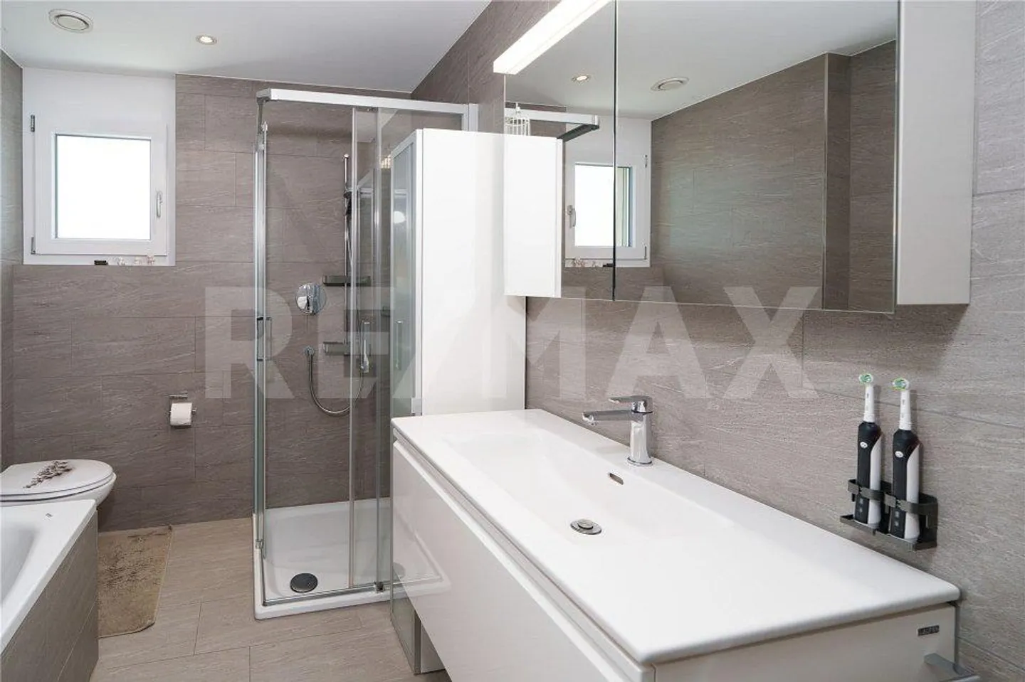 Appartement 4 1/2 pièces avec grand balcon - Photo 7 sur 9