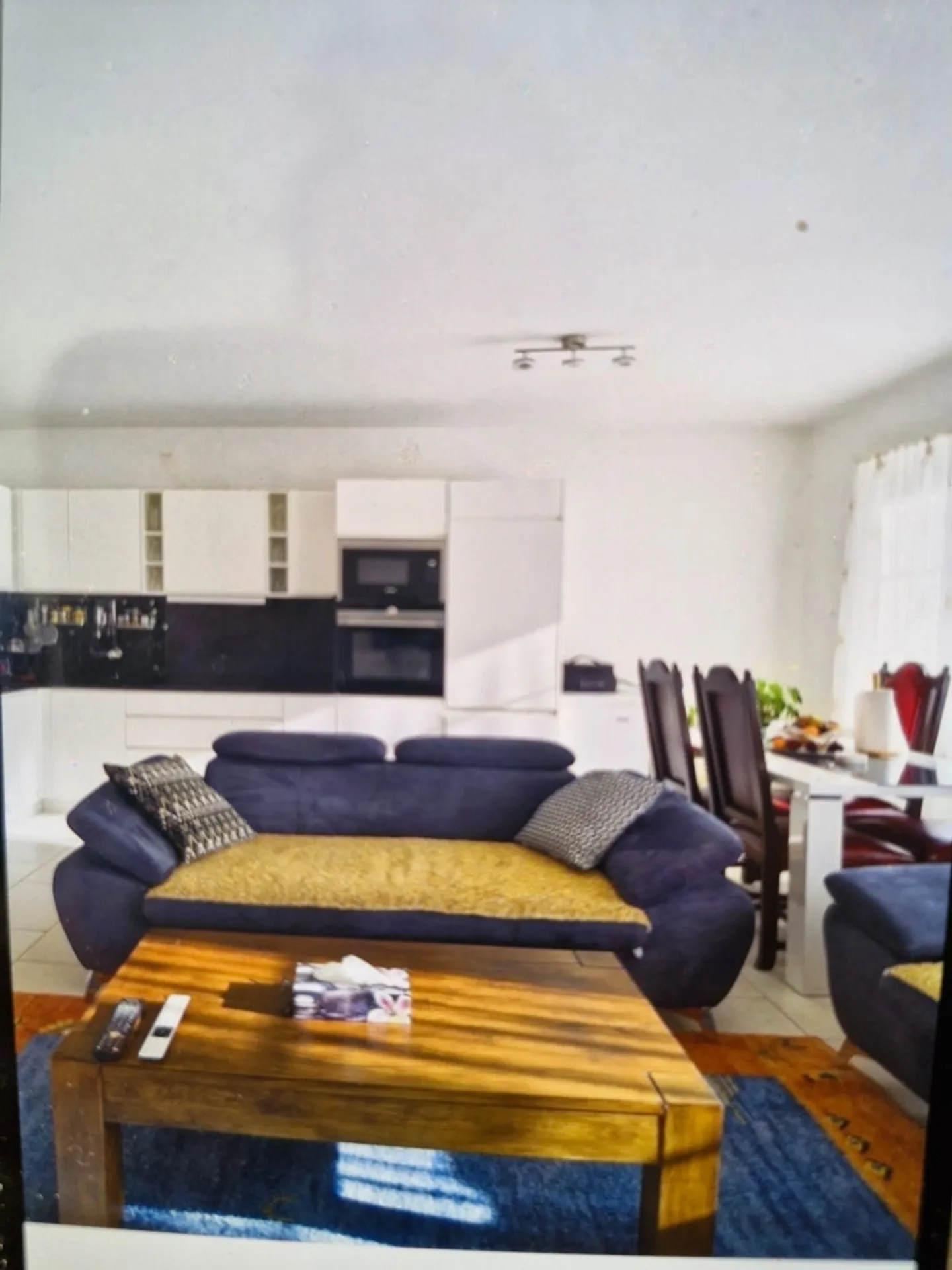 Charming residential and commercial building with potential in Sanmentina // A unique gem in Bellinzona duplex house with historic cave, modern apartment and ample potential - Photo 9 of 12