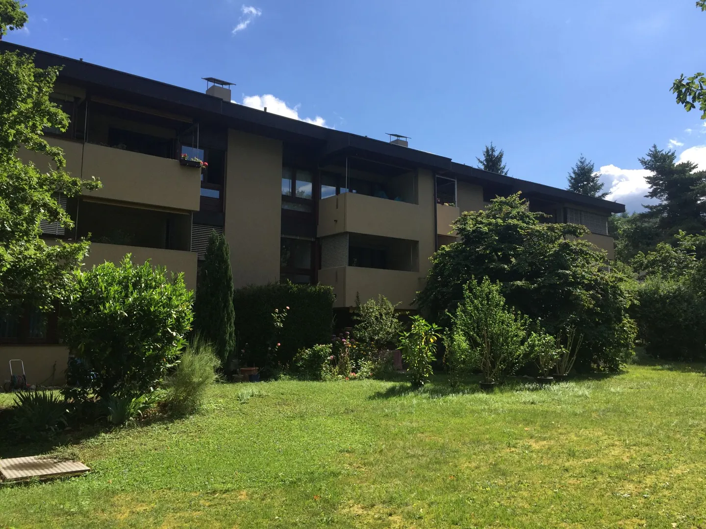 Geräumige Wohnung in Arlesheim - Foto 1 von 9