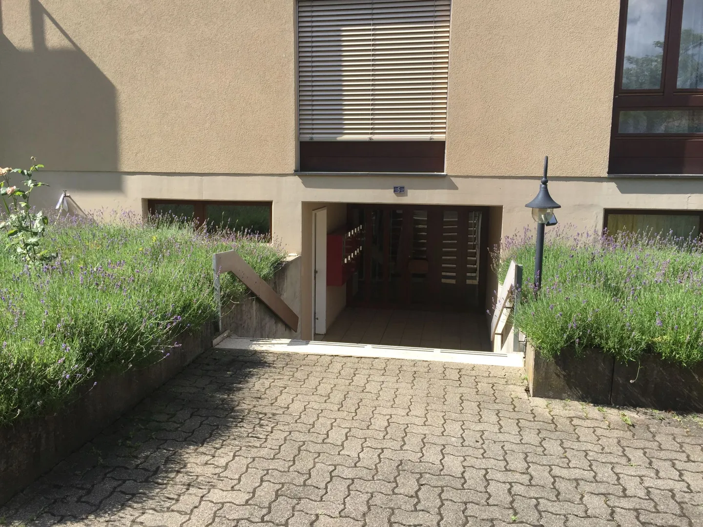 Geräumige Wohnung in Arlesheim - Foto 2 von 9