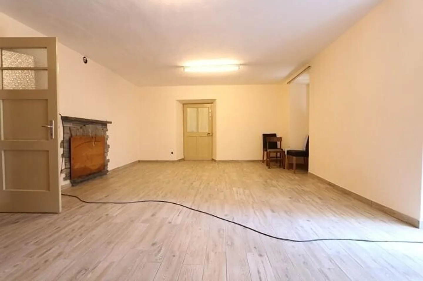 7 1/2-Room Single-Family House with Garden - Photo 9 of 13