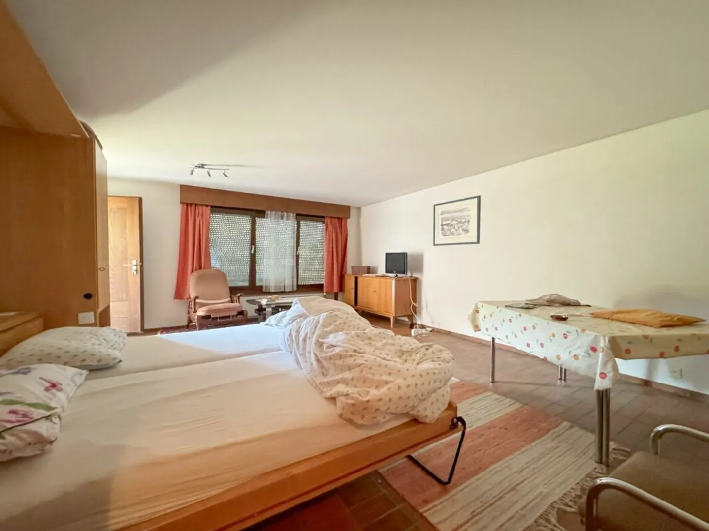 Edificio con un appartamento di 5,5 stanze + uno studio con vista sul lago - Foto 27 di 31