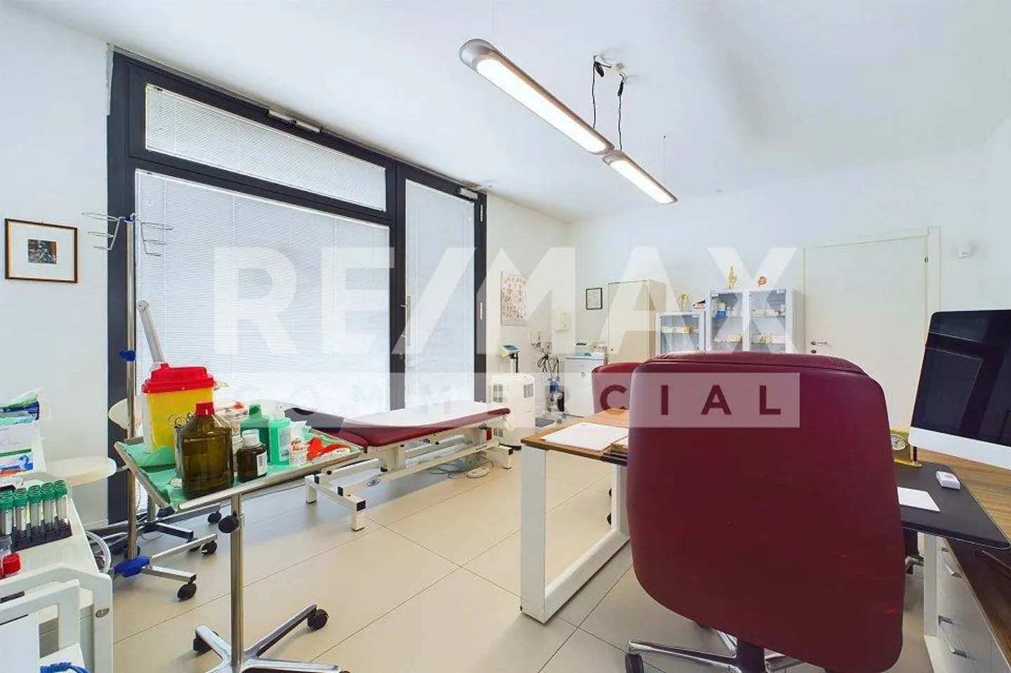 Modernes Geschäftshaus mit vielseitigen Möglichkeiten - Foto 13 von 13