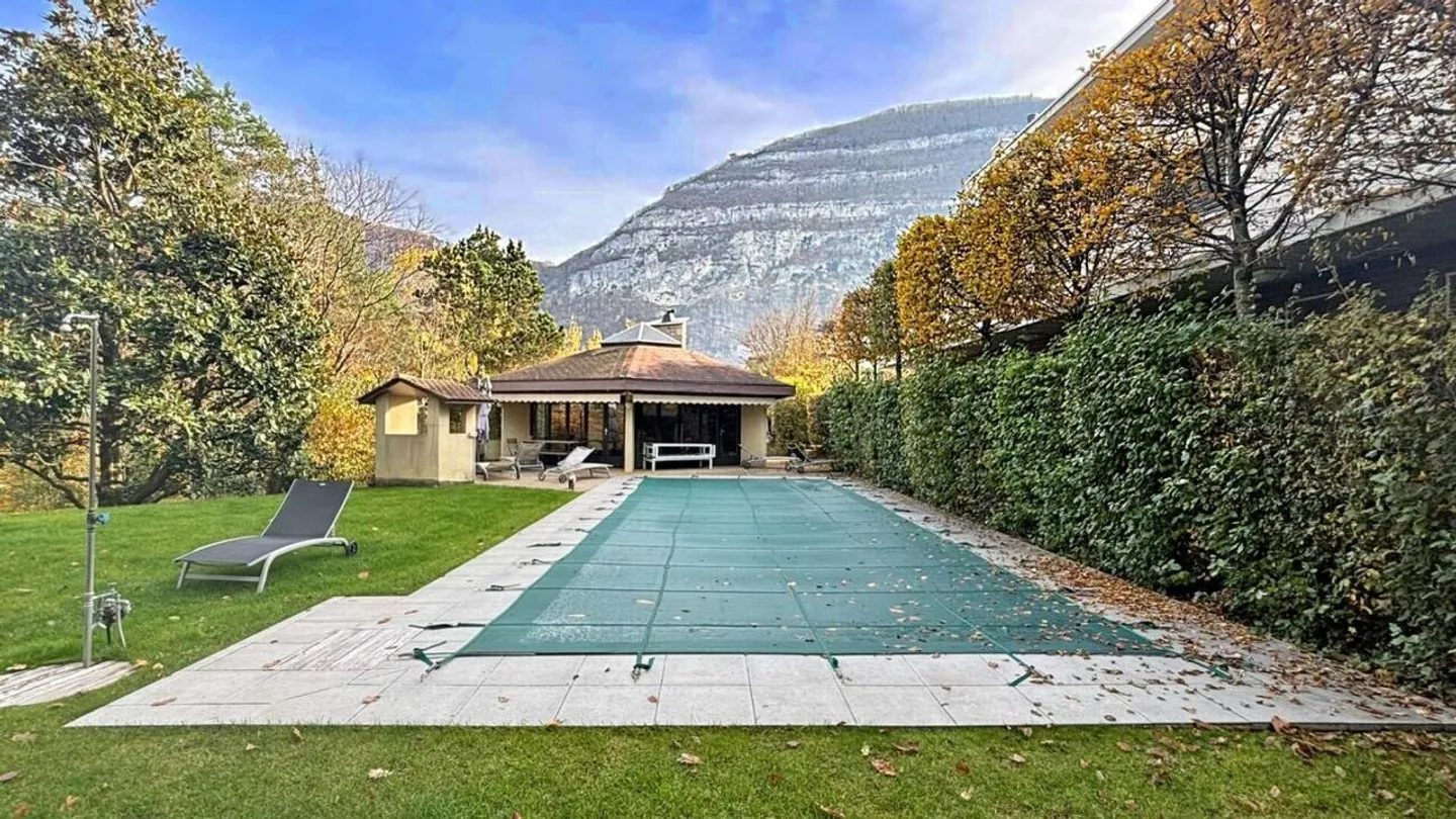 Modern duplex with pool and view - Photo 2 of 17