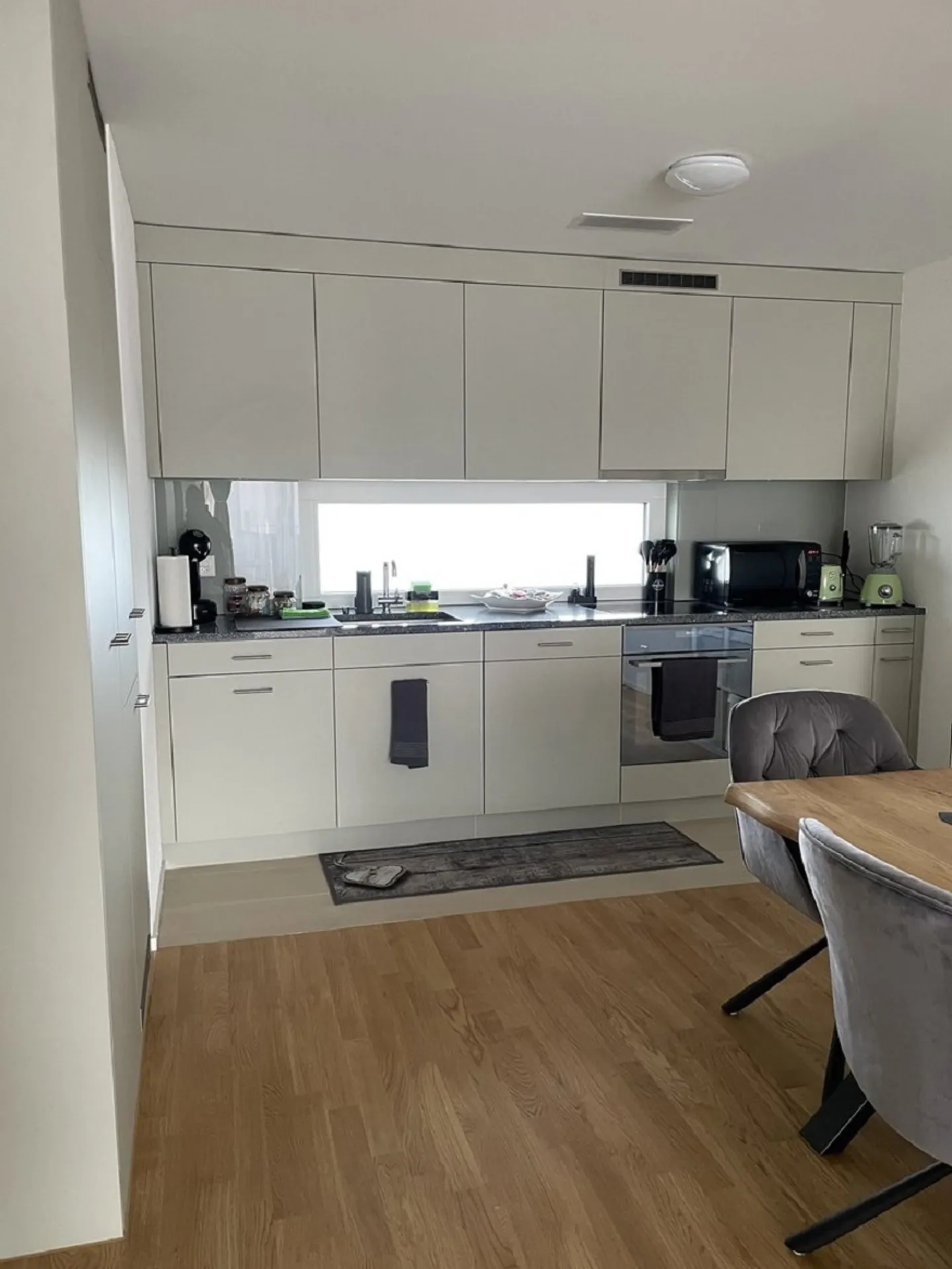 Apartment for rent - Photo 3 of 9