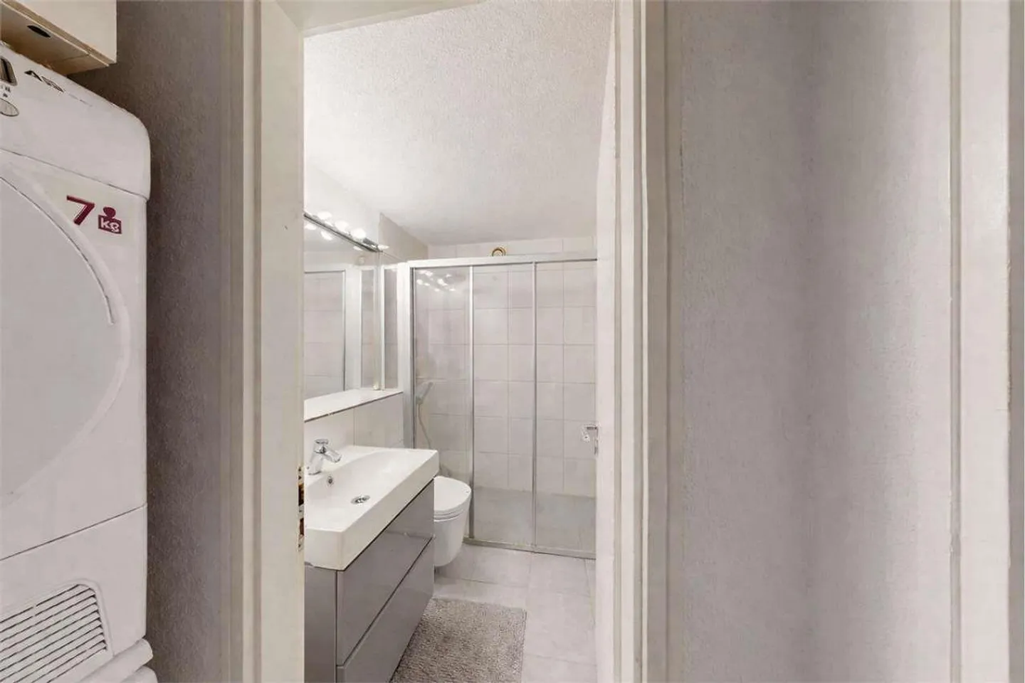 Viganello (Lugano), 3.5 bright rooms with balcony - Photo 4 of 7