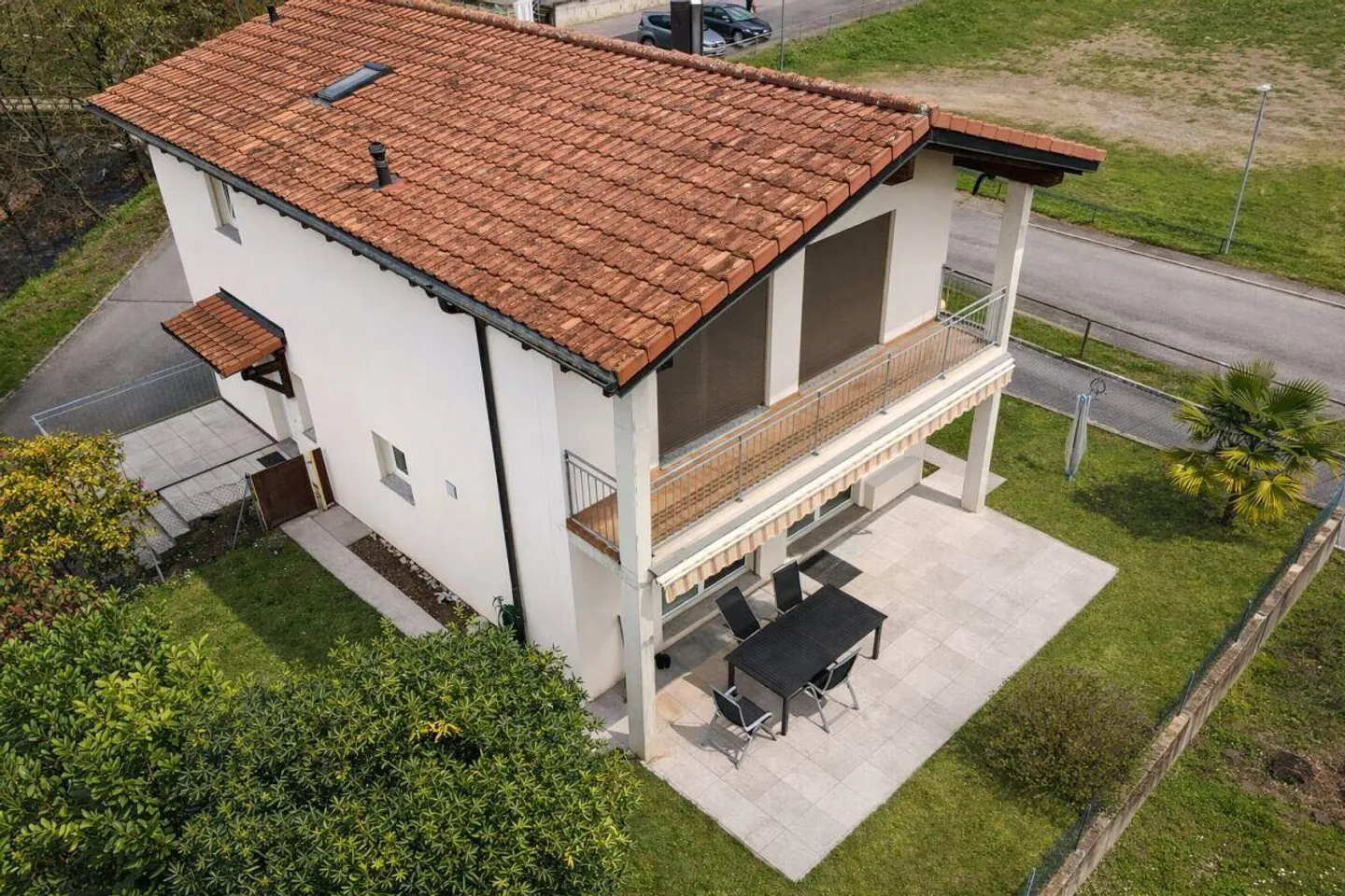 Affascinante casa familiare con locale hobby - Foto 2 di 21