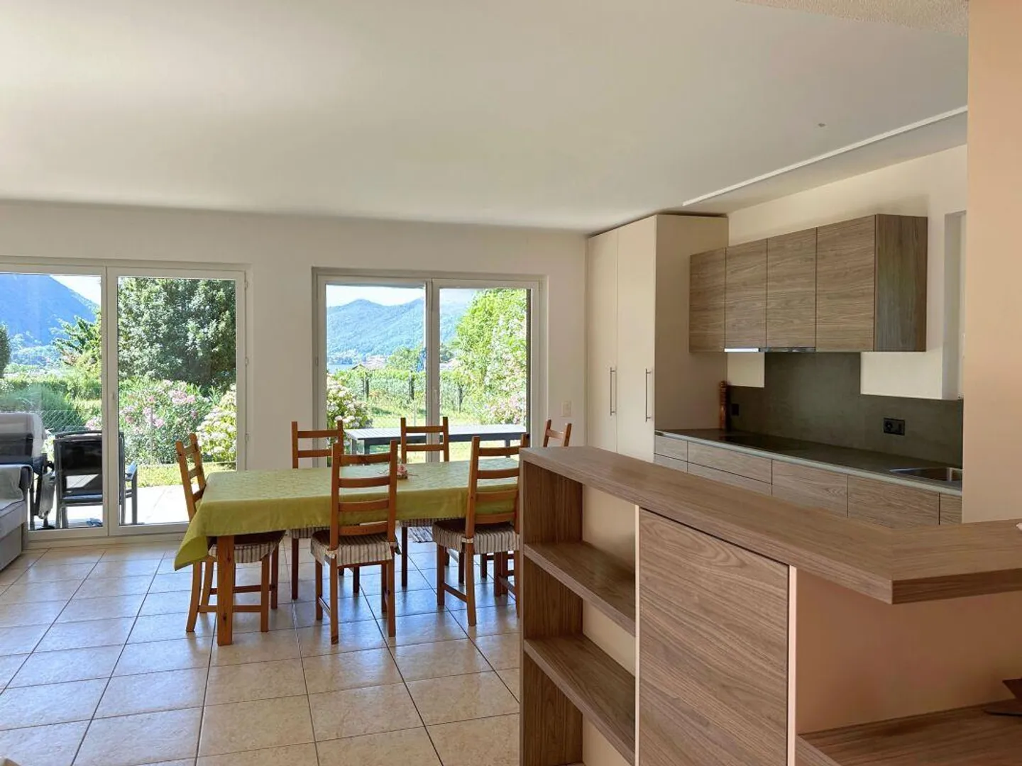 Affascinante casa familiare con locale hobby - Foto 8 di 21
