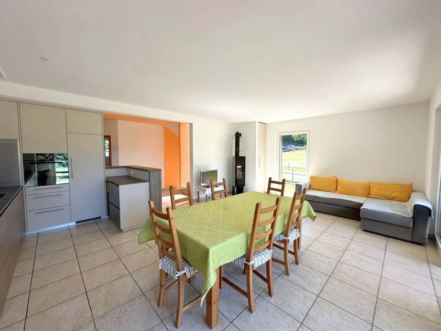 Affascinante casa familiare con locale hobby - Foto 9 di 21