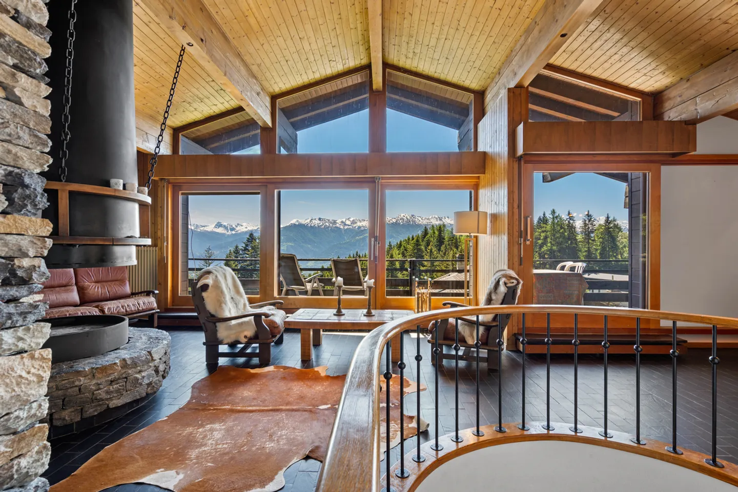 Familienchalet in Anzère mit Aussicht, Garten und Zugang zu den Pisten im Jahr 2028 - Foto 1 von 11