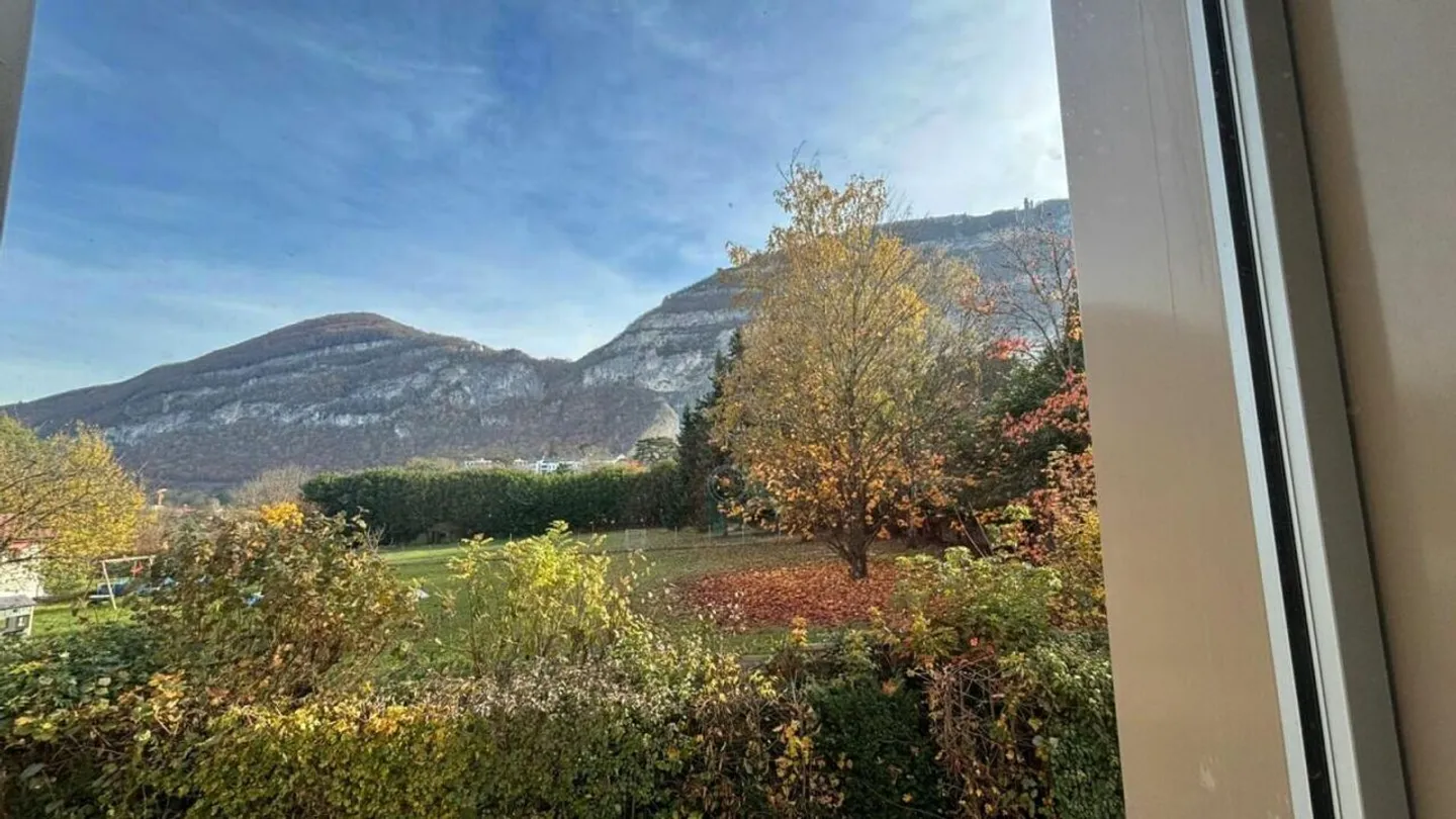 Modern duplex with pool and view - Photo 15 of 17