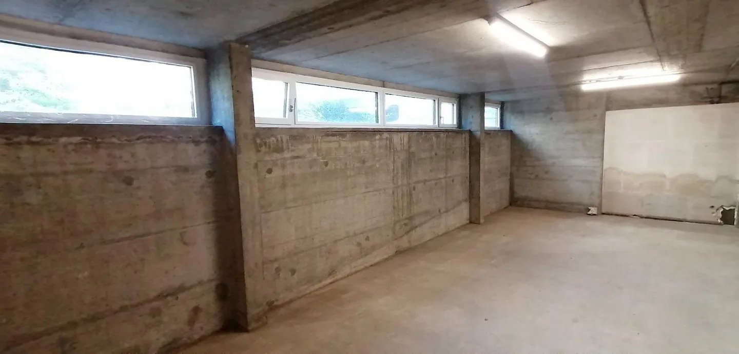 Salle de stockage 46m² - Photo 1 sur 5