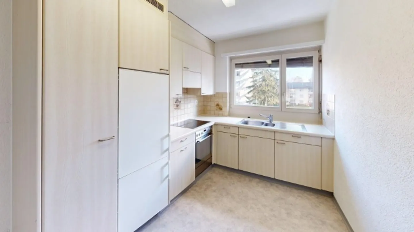 Appartement de 4 pièces à louer temporairement à Zurich-Oerlikon (jusqu'au 31.03.2026) - Photo 2 sur 11