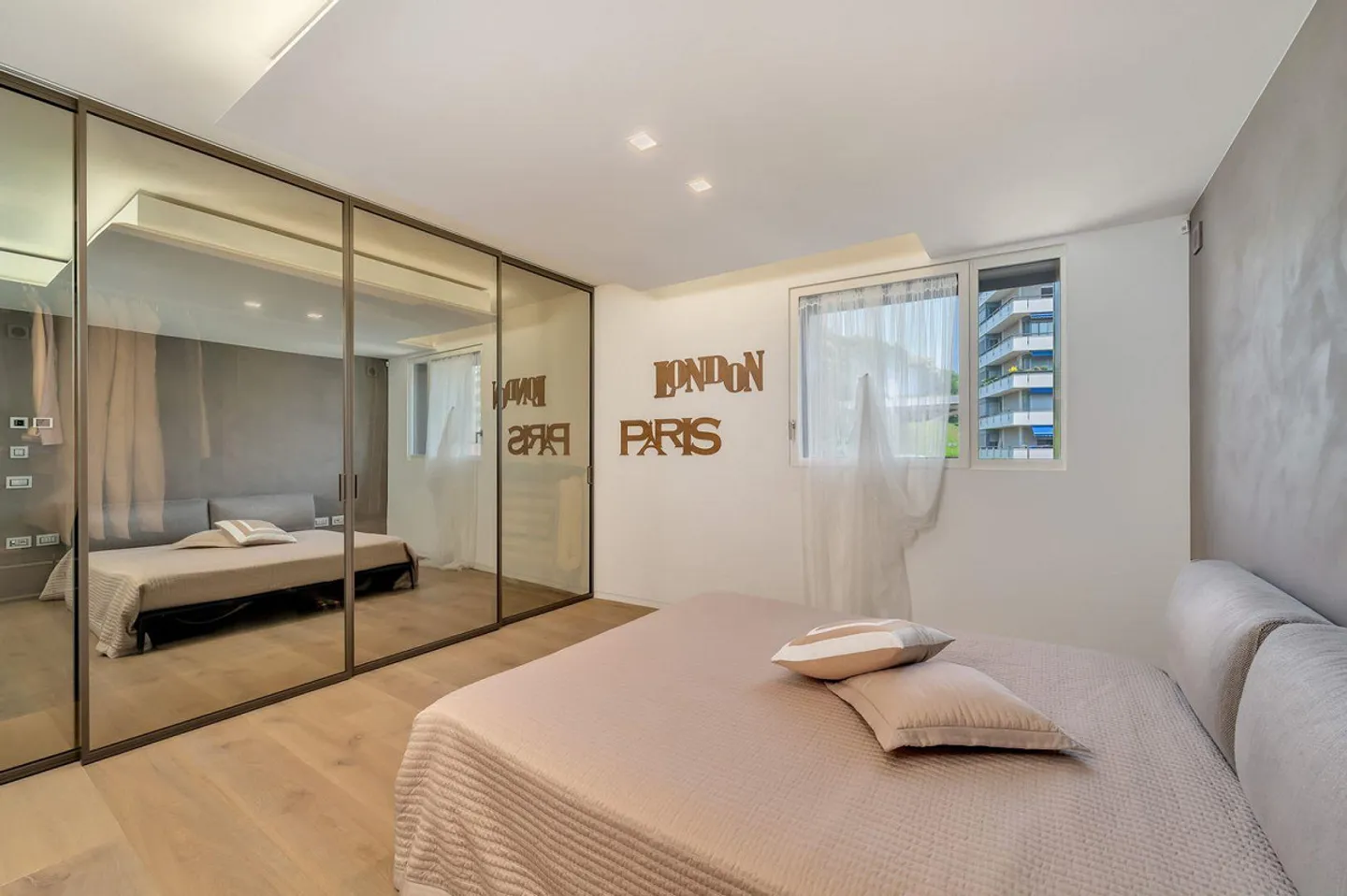 Representative Apartment with Exclusive Amenities in Central Location - Photo 11 of 13