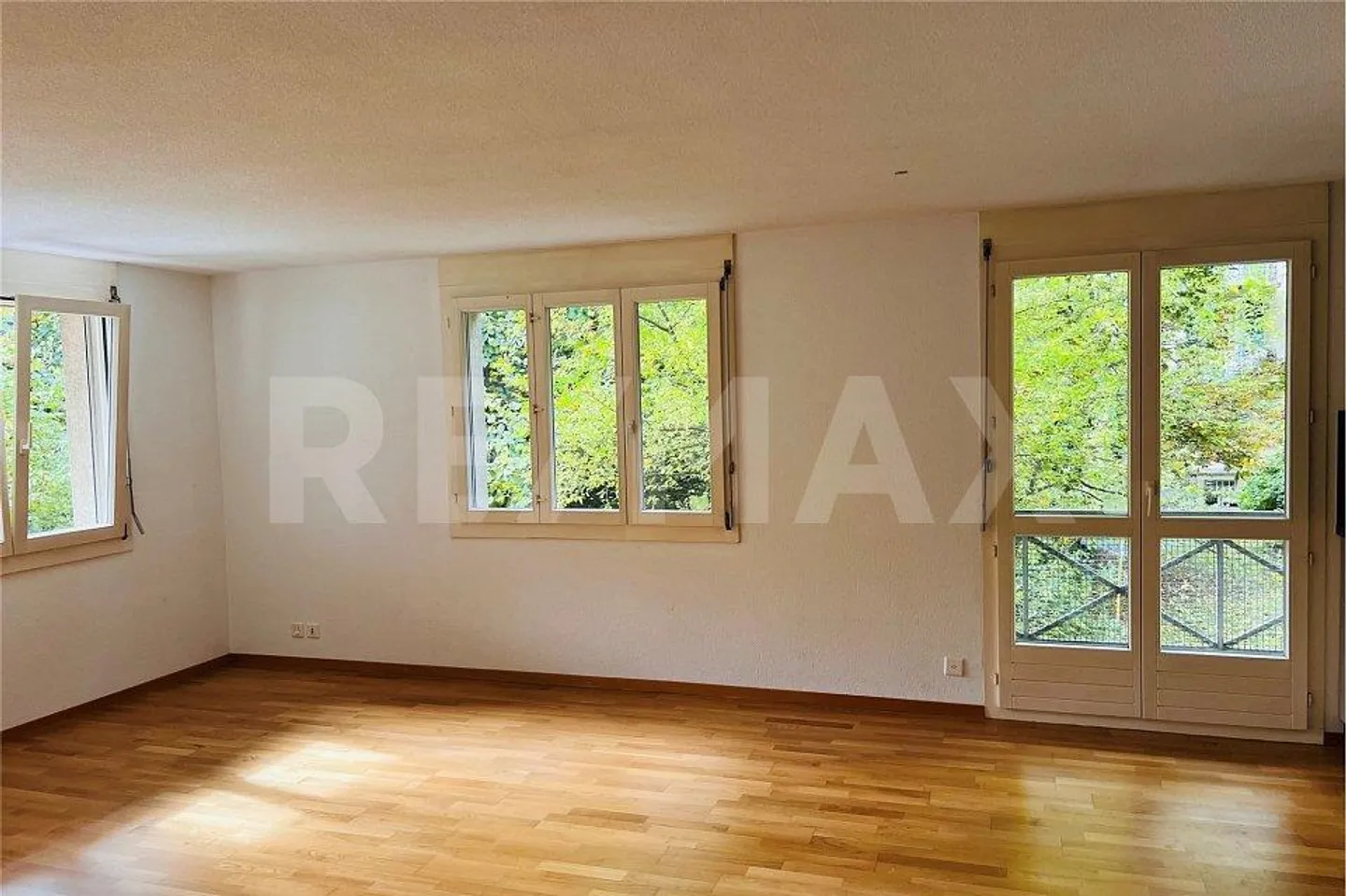 Renovierte 4,5 Zimmerwohnung mitten im Zentrum und mitten im Grünen - Foto 5 von 13