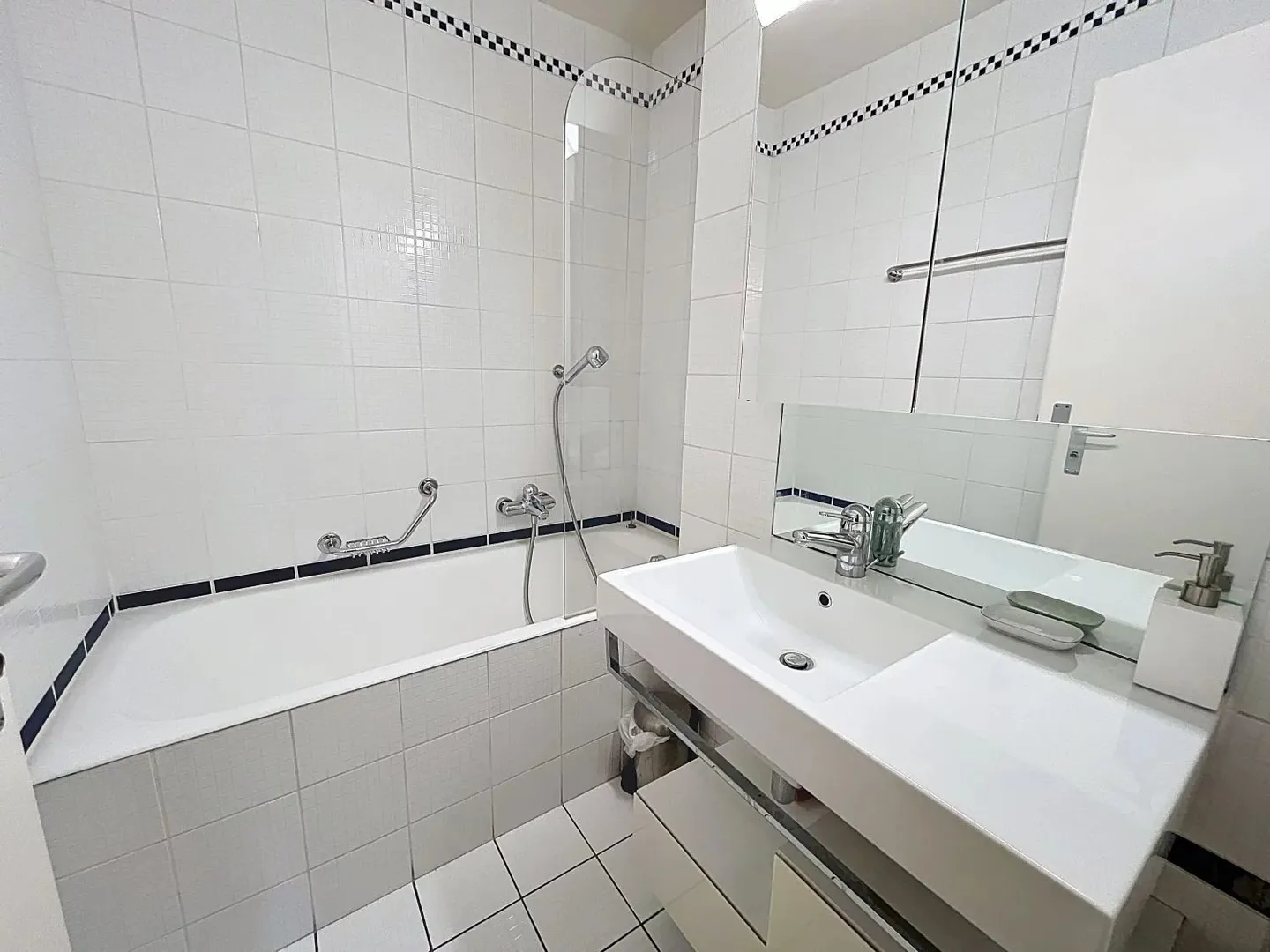 Appartement spacieux avec vue sur parc - Photo 9 sur 11