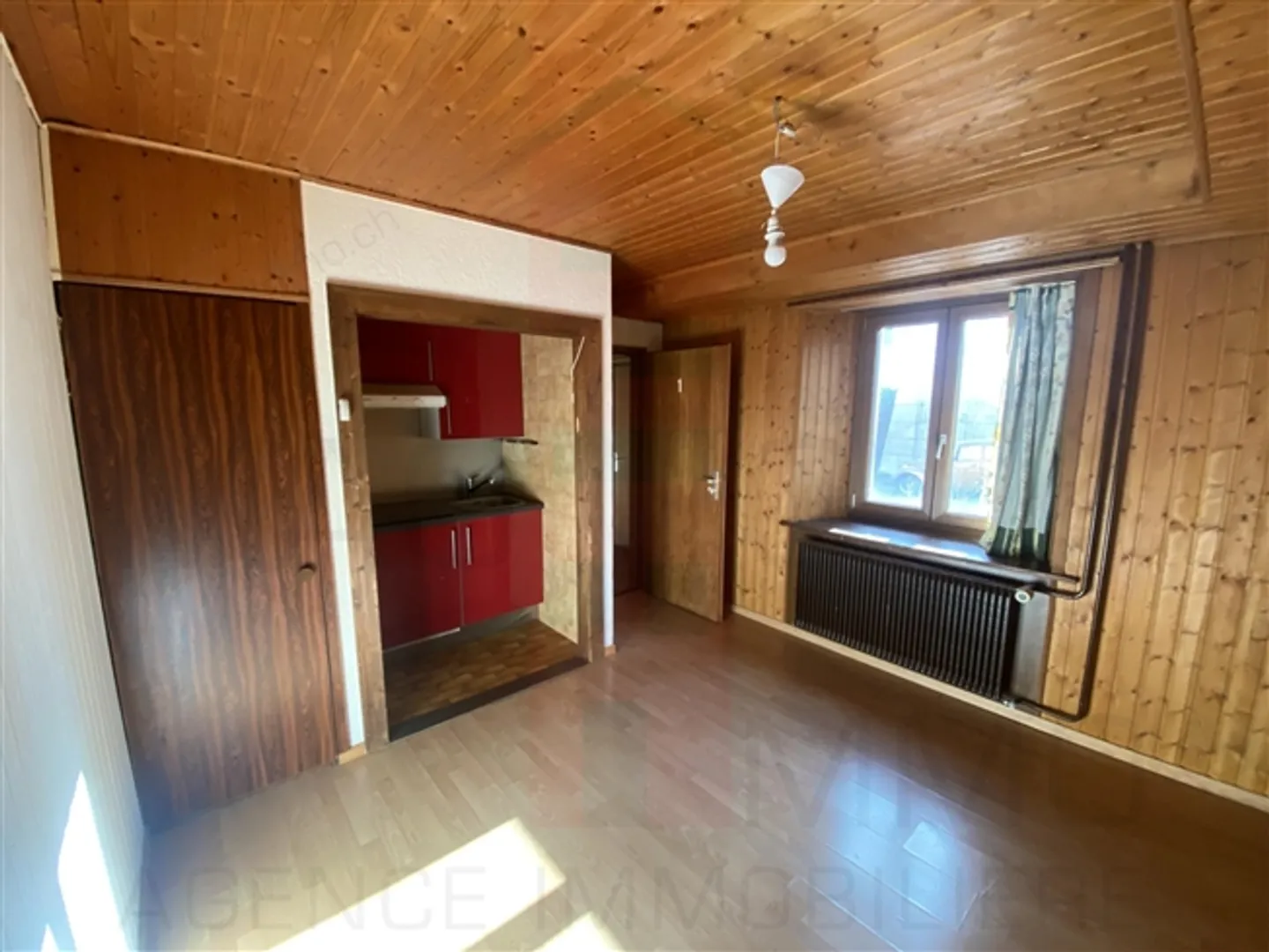 2-room apartment for sale in the center of the village - Photo 3 of 5