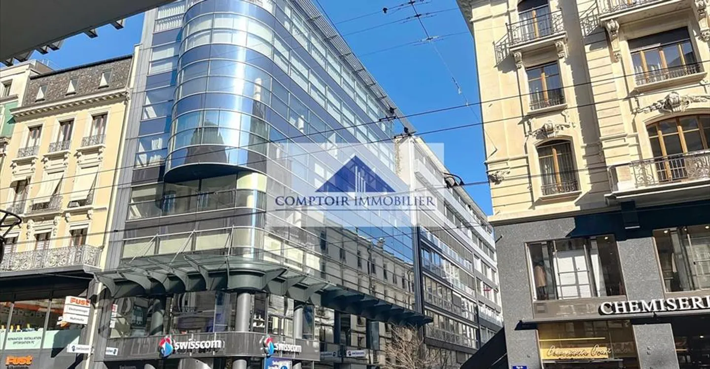 Modern Office in City Center - Photo 4 of 7