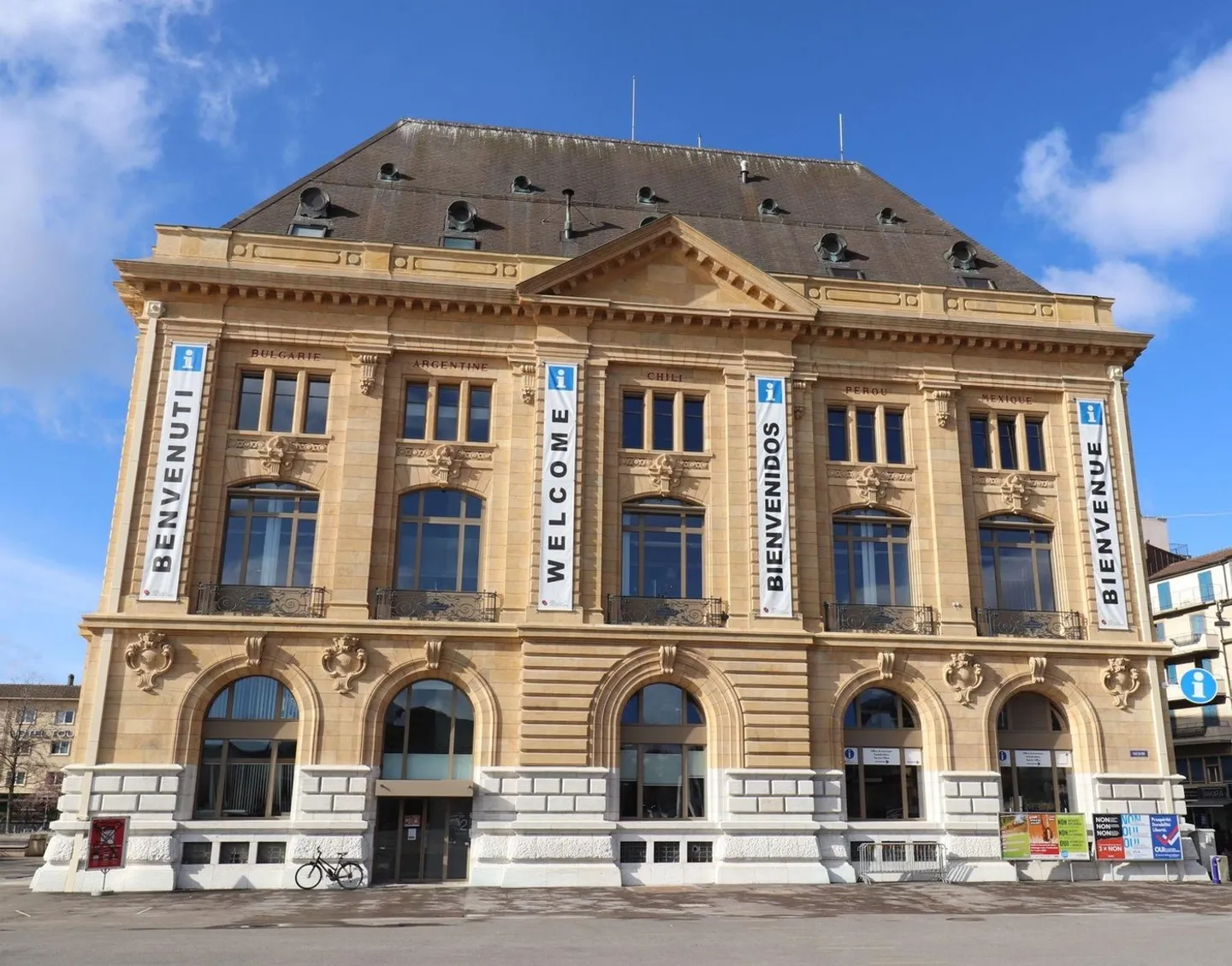 Grand dépôt d'env. 132 m2 à louer au sous-sol à l'Hôtel des Postes à Neuchâtel - Photo 1 sur 8